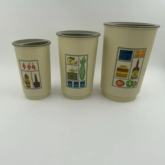Vintage Retro 1960s 70s Set Of 3 Hard Plastic Nesting Canister Kitschy Kitchen - Picture 2 of 5